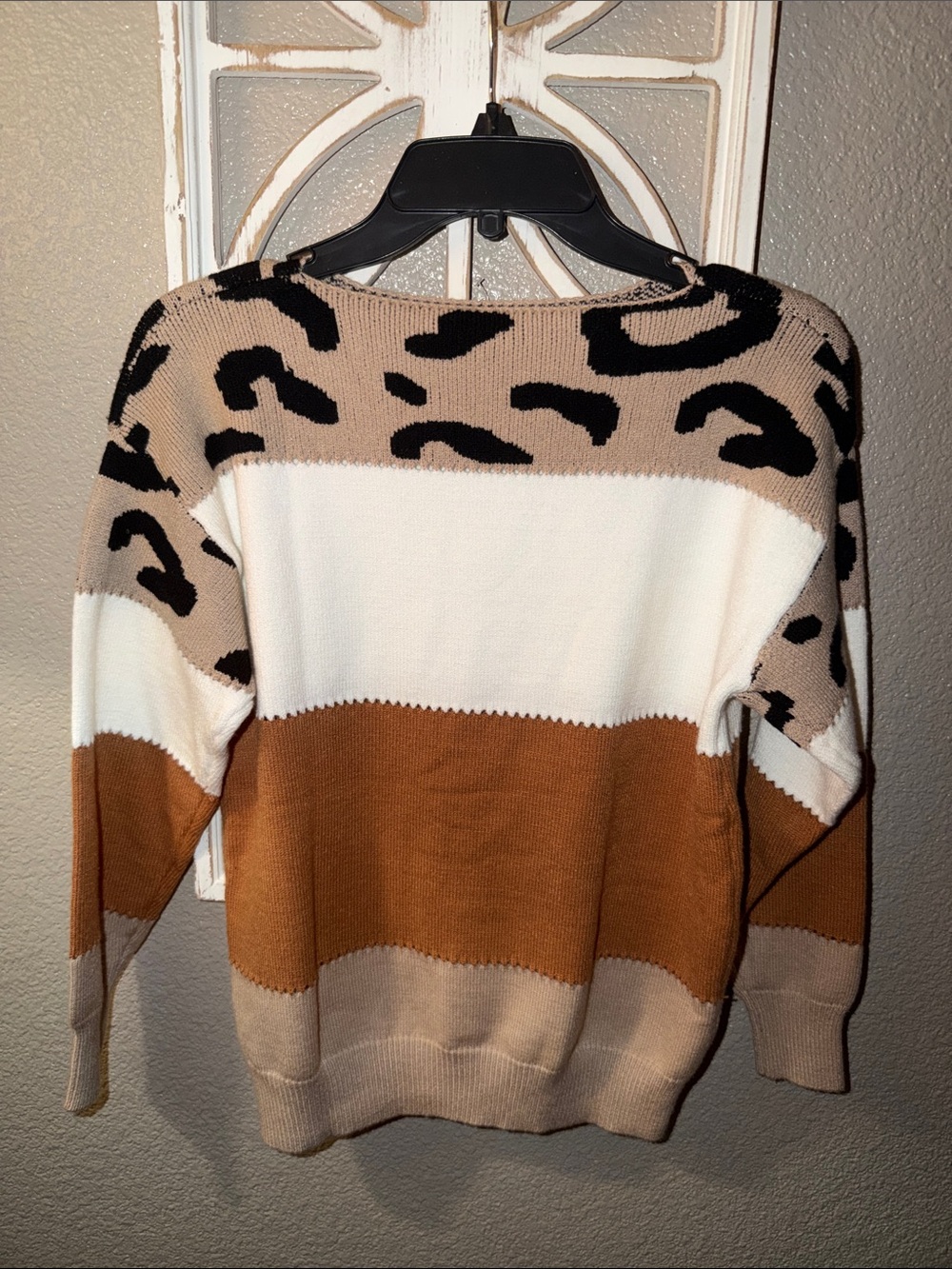 Colorblock Leopard Print Knit Sweater - Beige White Brown